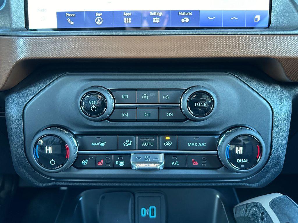 new 2024 Ford Bronco car, priced at $50,680