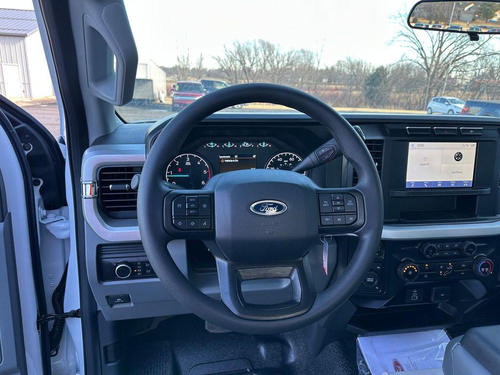 new 2024 Ford F-350 car, priced at $48,980