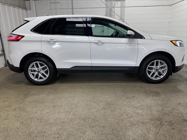 used 2024 Ford Edge car, priced at $33,890