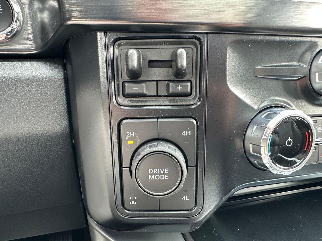 new 2025 Ford F-350 car, priced at $84,280