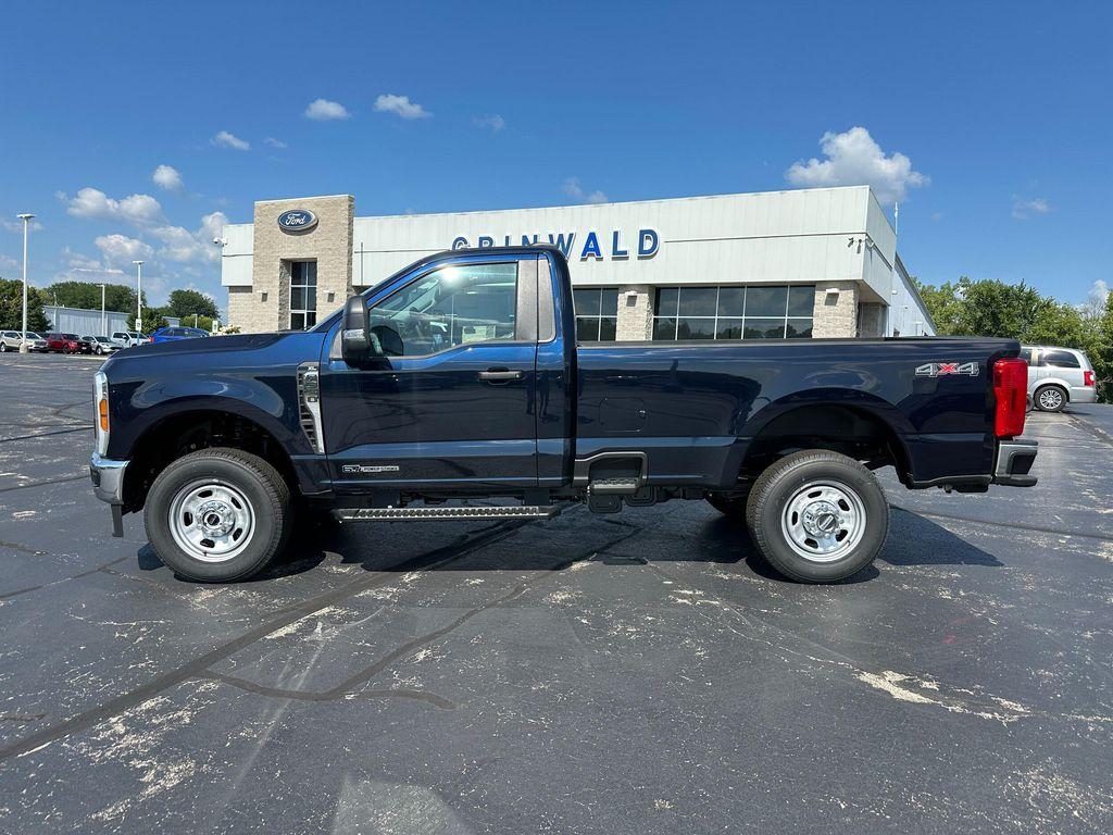 new 2025 Ford F-350 car, priced at $59,280
