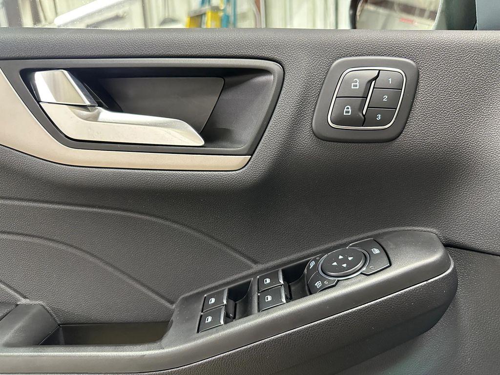 used 2022 Ford Escape car, priced at $26,880