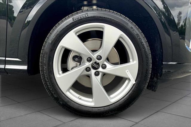new 2025 Audi Q5 car, priced at $61,105