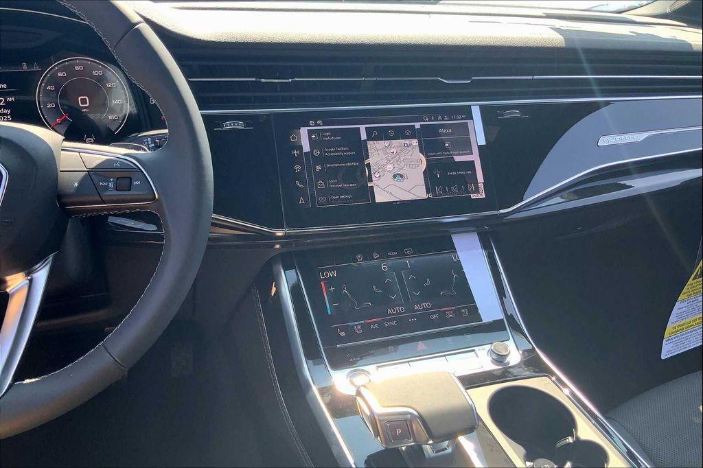 new 2025 Audi Q7 car, priced at $76,480