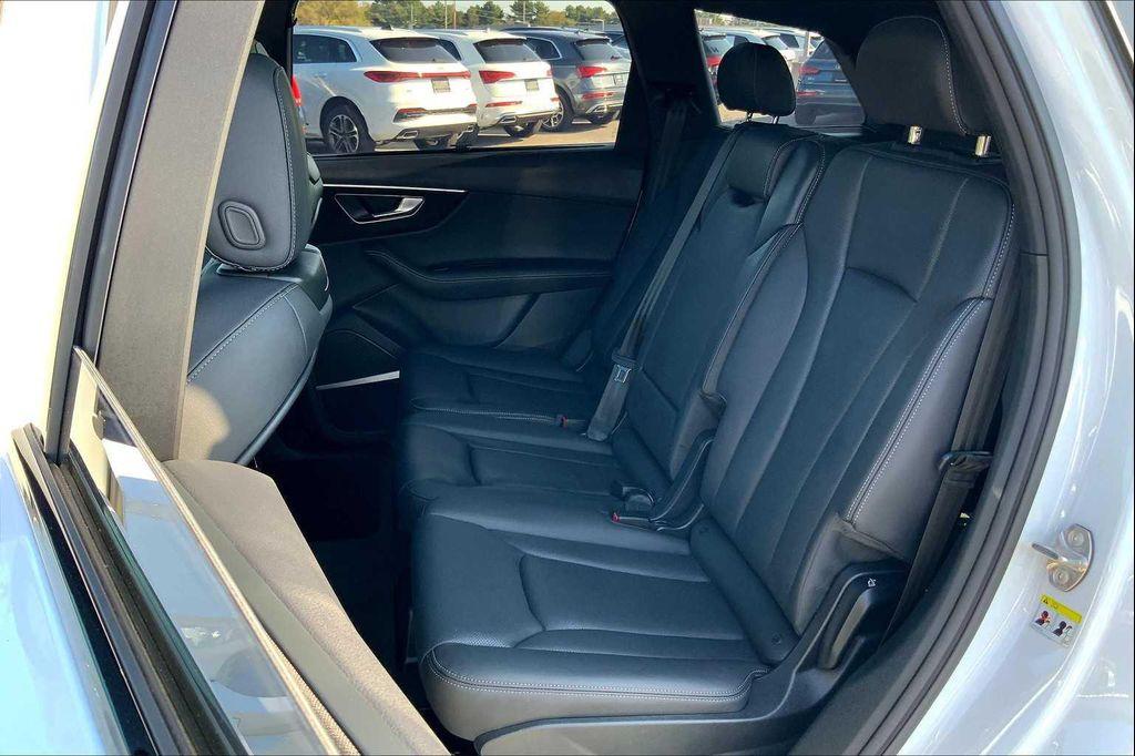 used 2025 Audi Q7 car, priced at $60,720