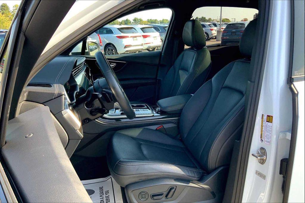 used 2025 Audi Q7 car, priced at $60,720