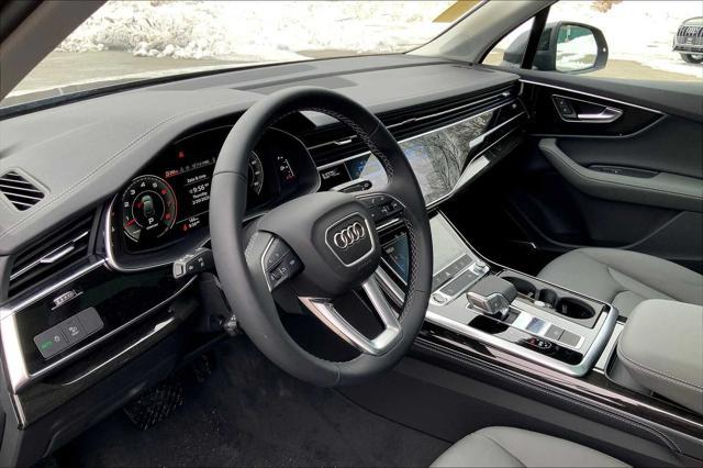 new 2025 Audi Q7 car, priced at $75,305