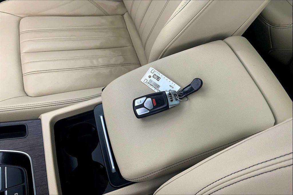 used 2022 Audi Q5 car, priced at $31,420