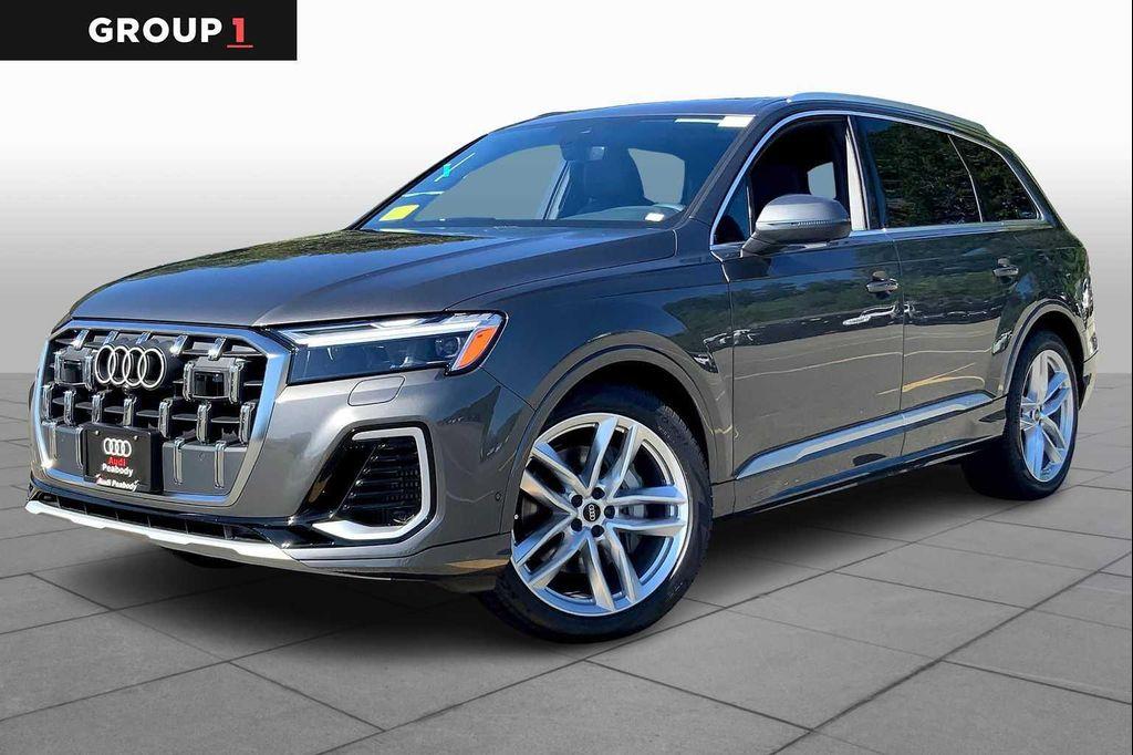 new 2025 Audi Q7 car, priced at $76,480