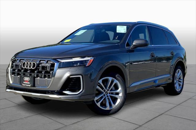 new 2025 Audi Q7 car, priced at $75,930