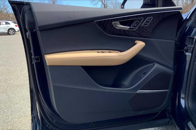 new 2025 Audi Q8 car, priced at $83,395