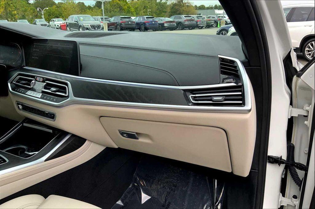 used 2021 BMW X7 car, priced at $35,920