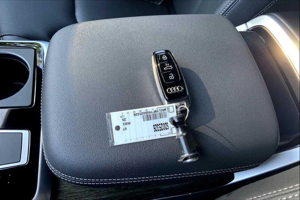 used 2025 Audi Q7 car, priced at $62,720