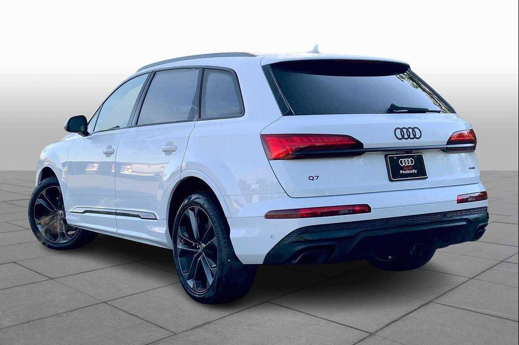 used 2025 Audi Q7 car, priced at $62,720