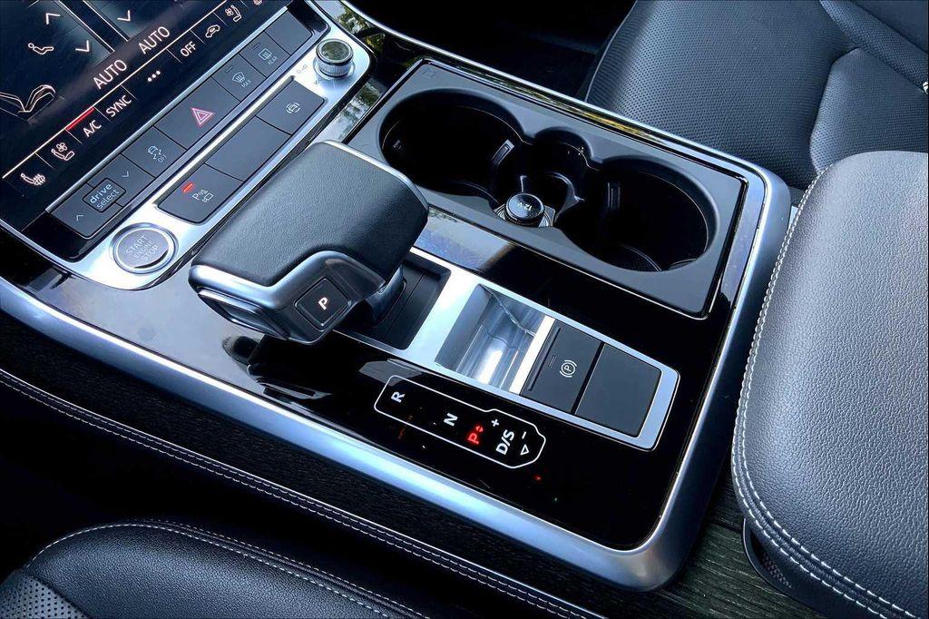 used 2025 Audi Q7 car, priced at $62,720