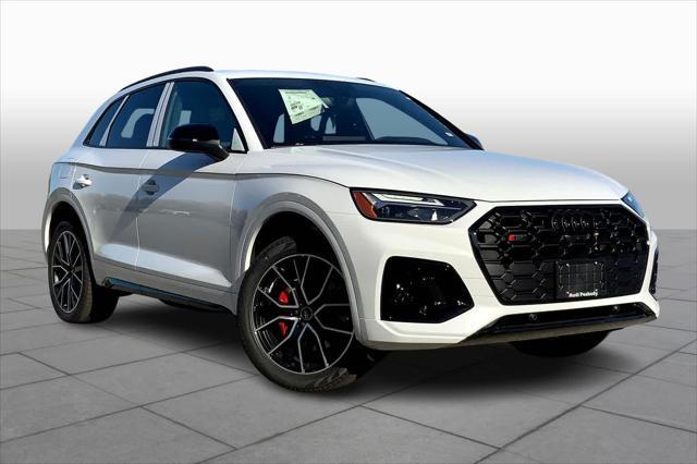 new 2025 Audi SQ5 car, priced at $70,270