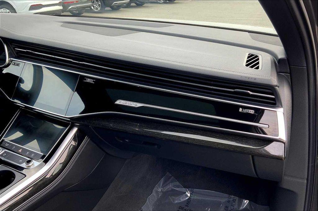 used 2025 Audi Q7 car, priced at $62,920
