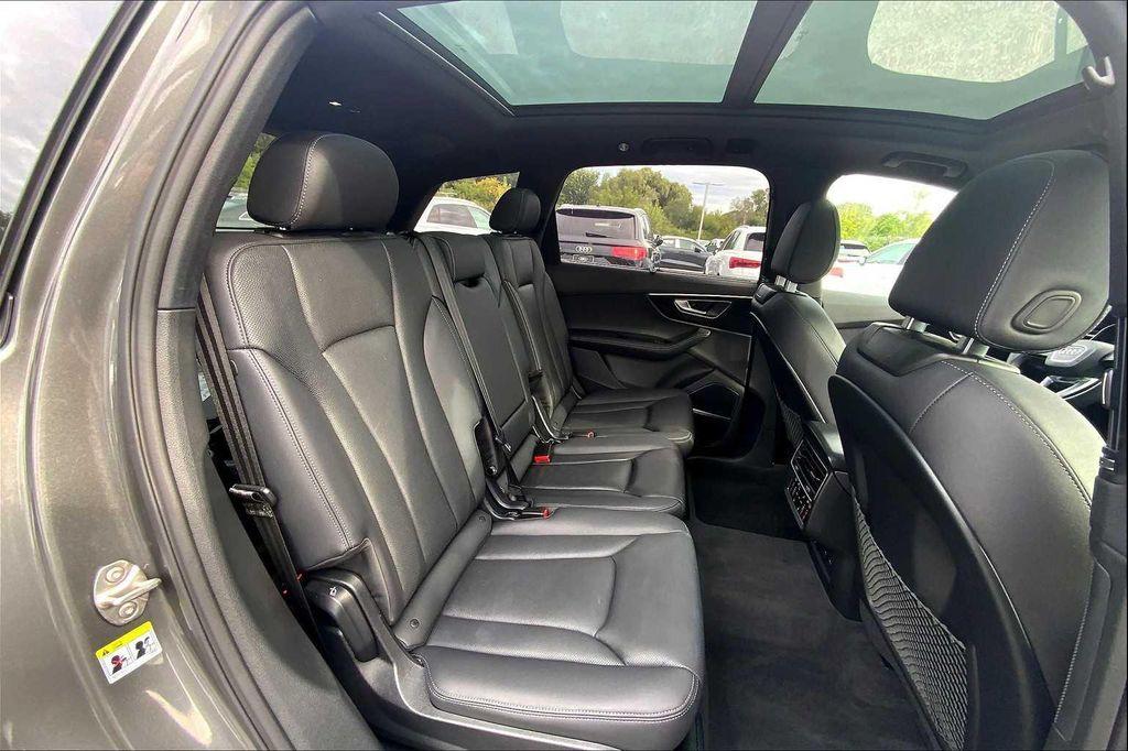 used 2025 Audi Q7 car, priced at $62,920