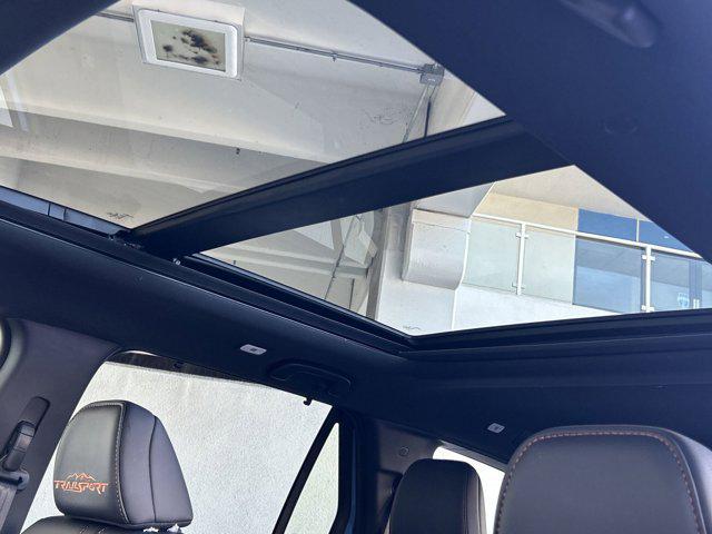 new 2025 Honda Pilot car, priced at $51,350