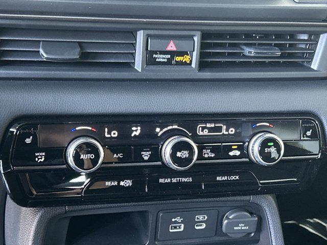 new 2025 Honda Pilot car, priced at $51,350