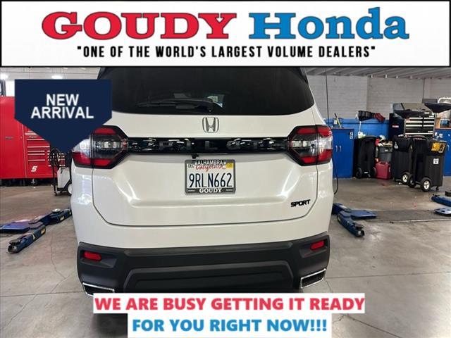 used 2025 Honda Pilot car, priced at $38,888