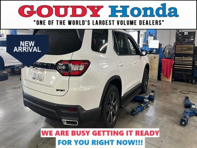 used 2025 Honda Pilot car, priced at $38,888