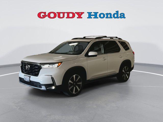 used 2023 Honda Pilot car, priced at $42,999
