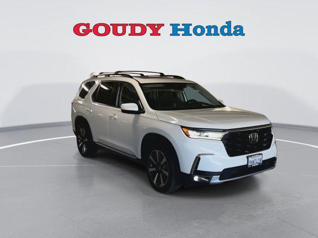 used 2023 Honda Pilot car, priced at $42,999