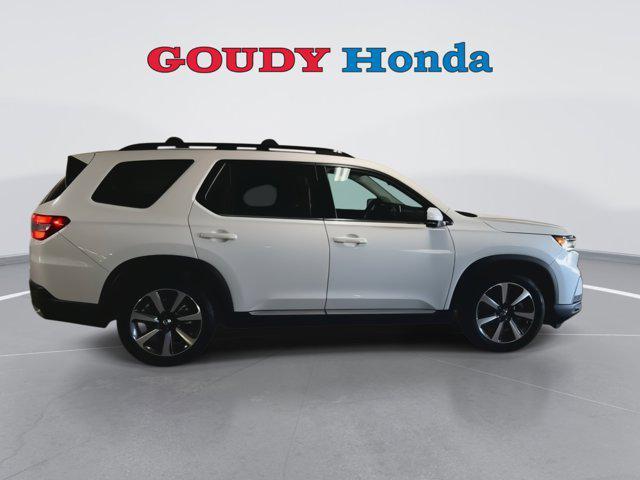 used 2023 Honda Pilot car, priced at $42,999