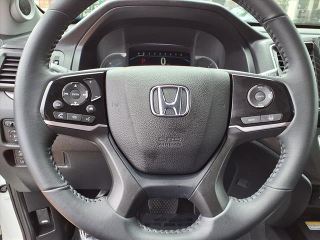 used 2022 Honda Pilot car, priced at $34,999