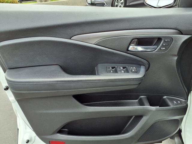 used 2022 Honda Pilot car, priced at $34,999