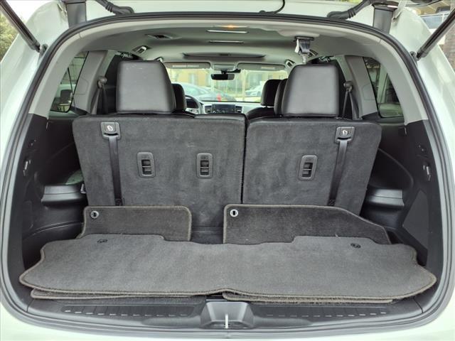 used 2022 Honda Pilot car, priced at $34,999