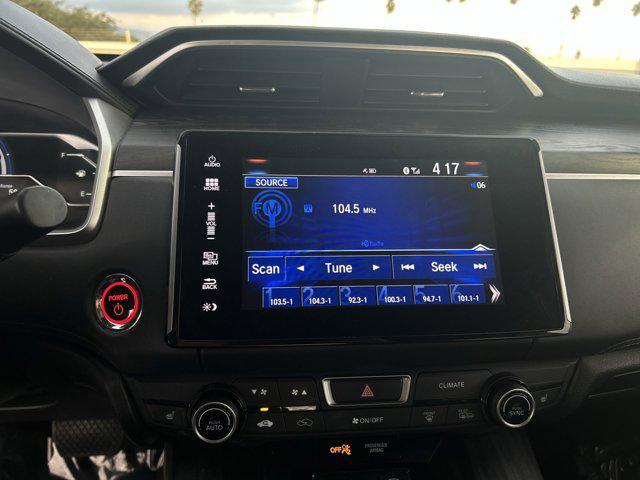 used 2020 Honda Clarity Plug-In Hybrid car, priced at $15,399