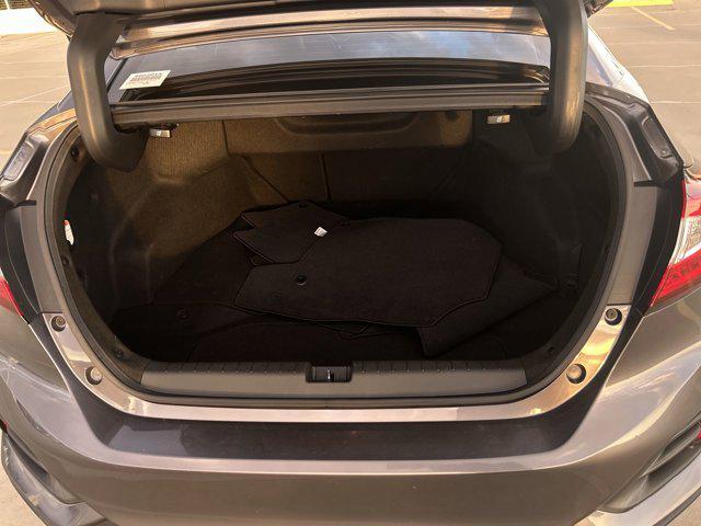 used 2020 Honda Clarity Plug-In Hybrid car, priced at $15,399