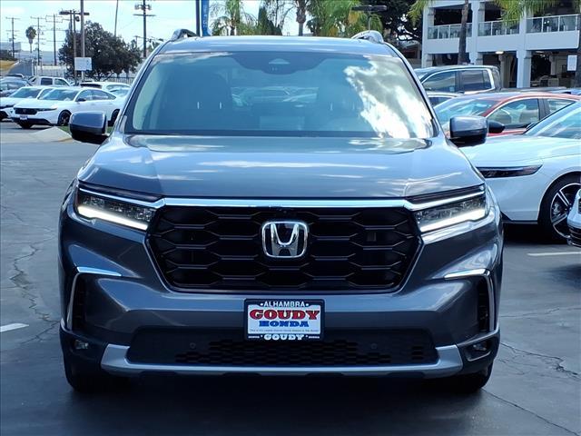 new 2025 Honda Pilot car, priced at $55,260