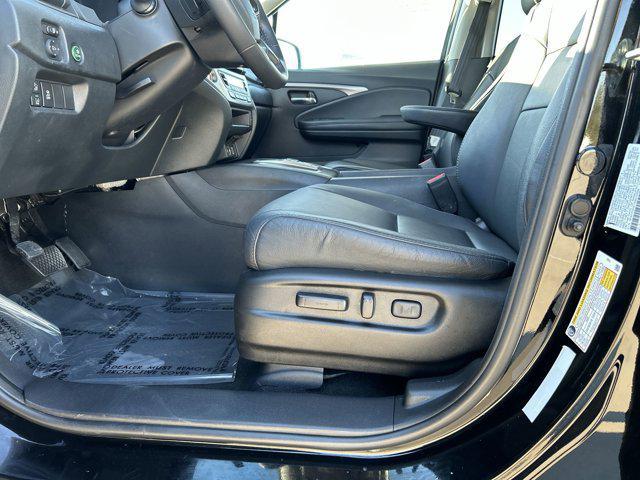 used 2022 Honda Pilot car, priced at $30,888