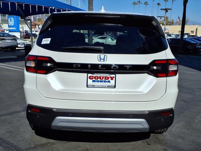 new 2025 Honda Pilot car, priced at $46,080