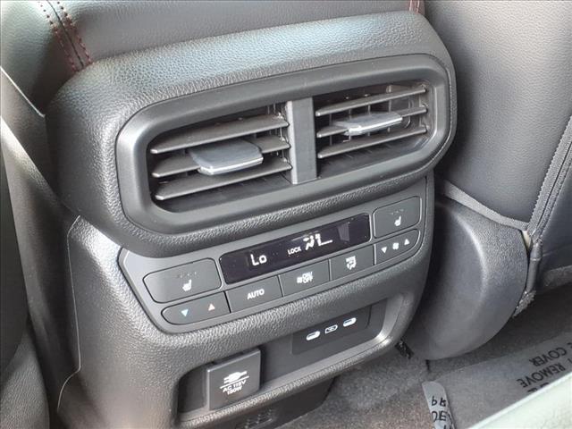 new 2025 Honda Pilot car, priced at $56,075