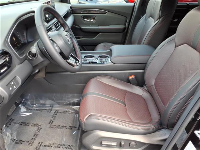 new 2025 Honda Pilot car, priced at $56,075