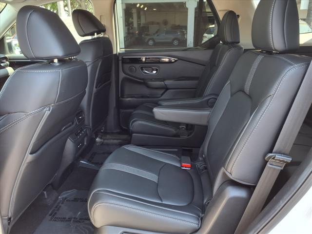 used 2024 Honda Pilot car, priced at $39,999