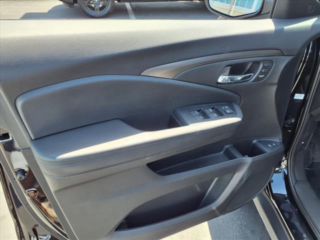 used 2022 Honda Pilot car, priced at $33,989