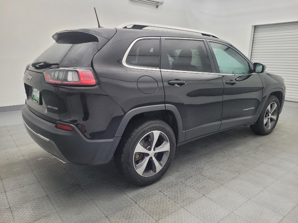 used 2019 Jeep Cherokee car, priced at $18,995