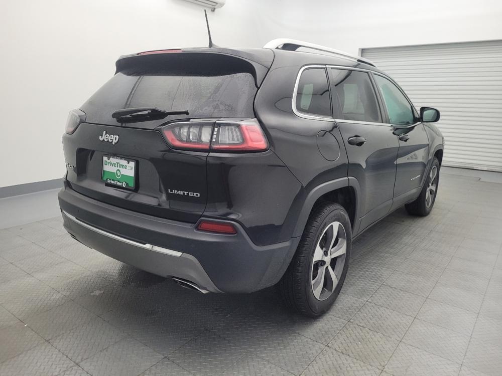 used 2019 Jeep Cherokee car, priced at $18,995