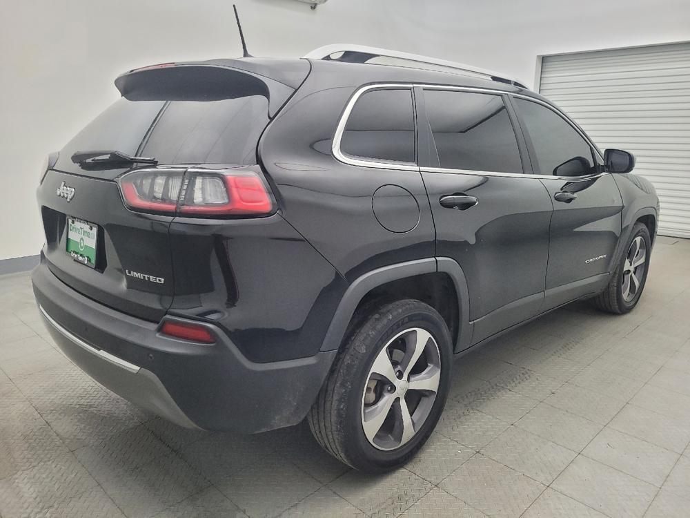 used 2019 Jeep Cherokee car, priced at $19,095
