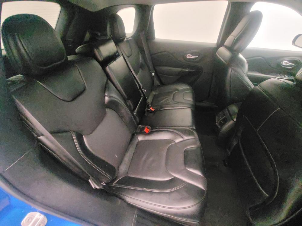 used 2023 Jeep Cherokee car, priced at $28,095