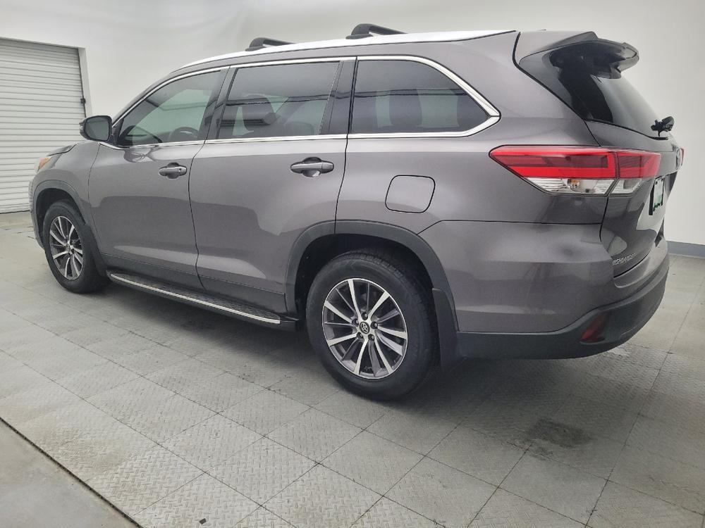 used 2019 Toyota Highlander car, priced at $24,895
