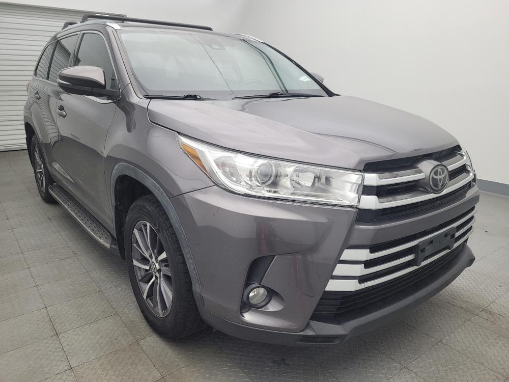 used 2019 Toyota Highlander car, priced at $24,895
