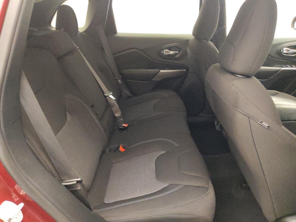 used 2021 Jeep Cherokee car, priced at $19,495