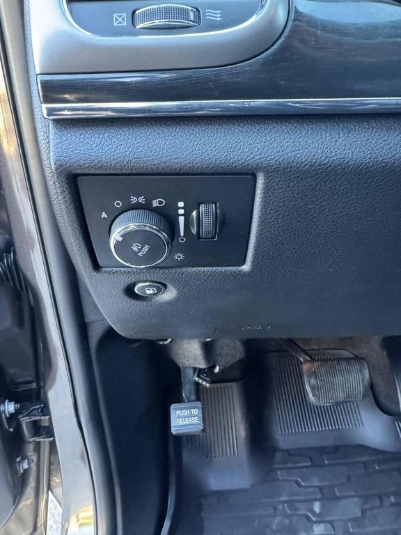 used 2018 Jeep Grand Cherokee car, priced at $25,995