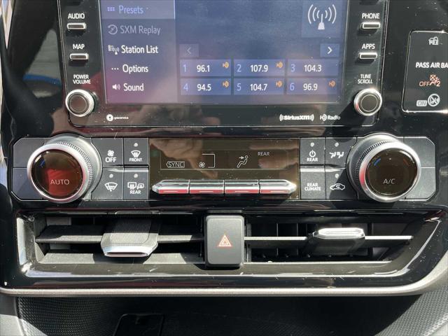 used 2022 Toyota Highlander car, priced at $32,488